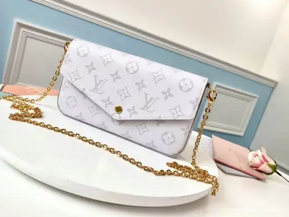 Official oldcobbler POCHETTE FÉLICIE VUITTON LOUIS 0611